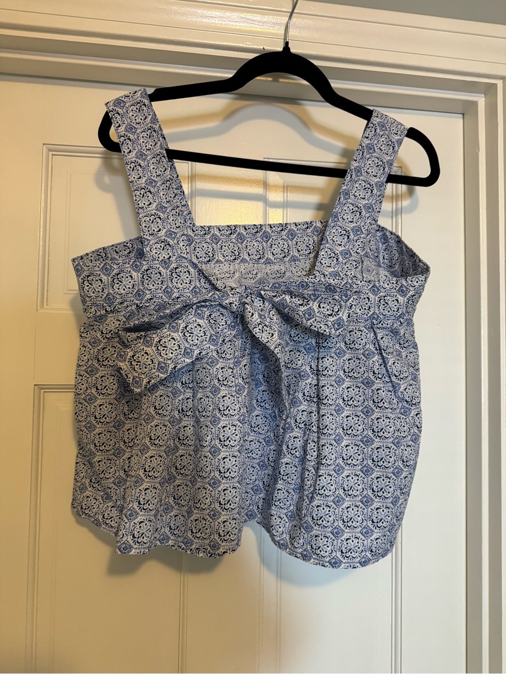 NWT! LOFT Mosaic Poplin Tie Back Pleated Tank Top - Picture 6 of 9
